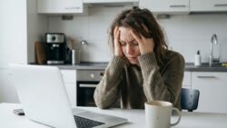 Psychologists reveal why some people feel overwhelmed even when nothing is wrong